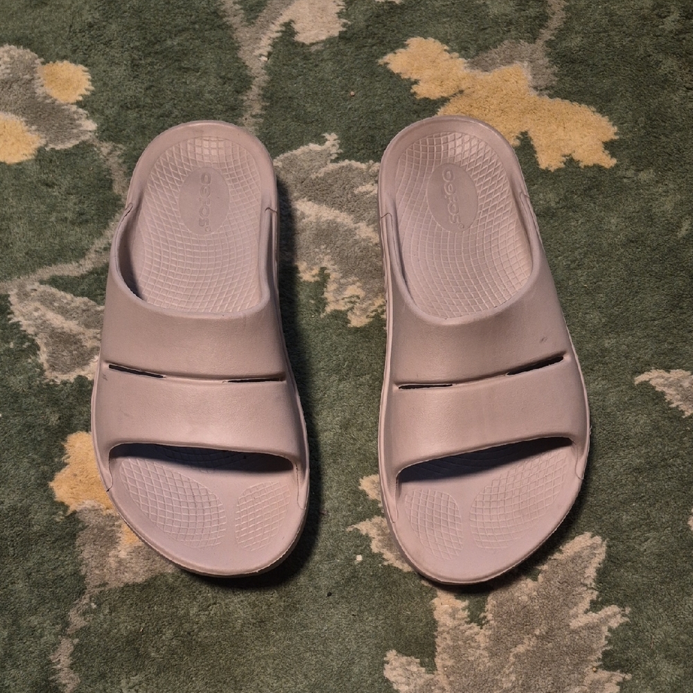 Slip-On Double-Strap Women’s Sandals in Light Taupe